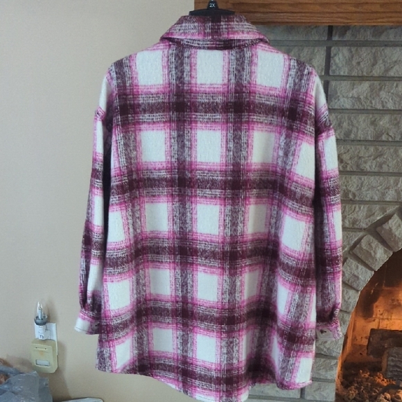 Plaid Button-Up Jacket - Picture 2 of 7
